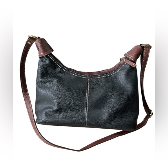 b.o.c. Vegan pebbled like leather shoulder purse in black and brown like new - Picture 3 of 13